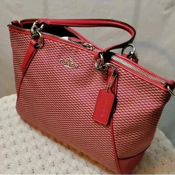 New never used coach Kelsey saddle crossbody bag (red) - Picture 4 of 6